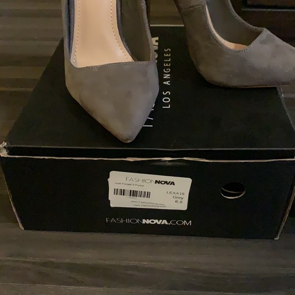 Fashion Nova Heels like new ! I have the box - Picture 7 of 7